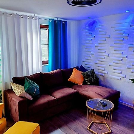 Apartmán Direkt Am Rhein Mit Burgblick Nahe Rheinsteig Bis 8 Personen, 2 Baeder, 4 Zimmer, Kueche, Netflix Kaub Exteriér fotografie